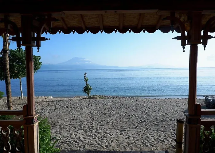 Blue Harbor Beachfront Villas & Resto
