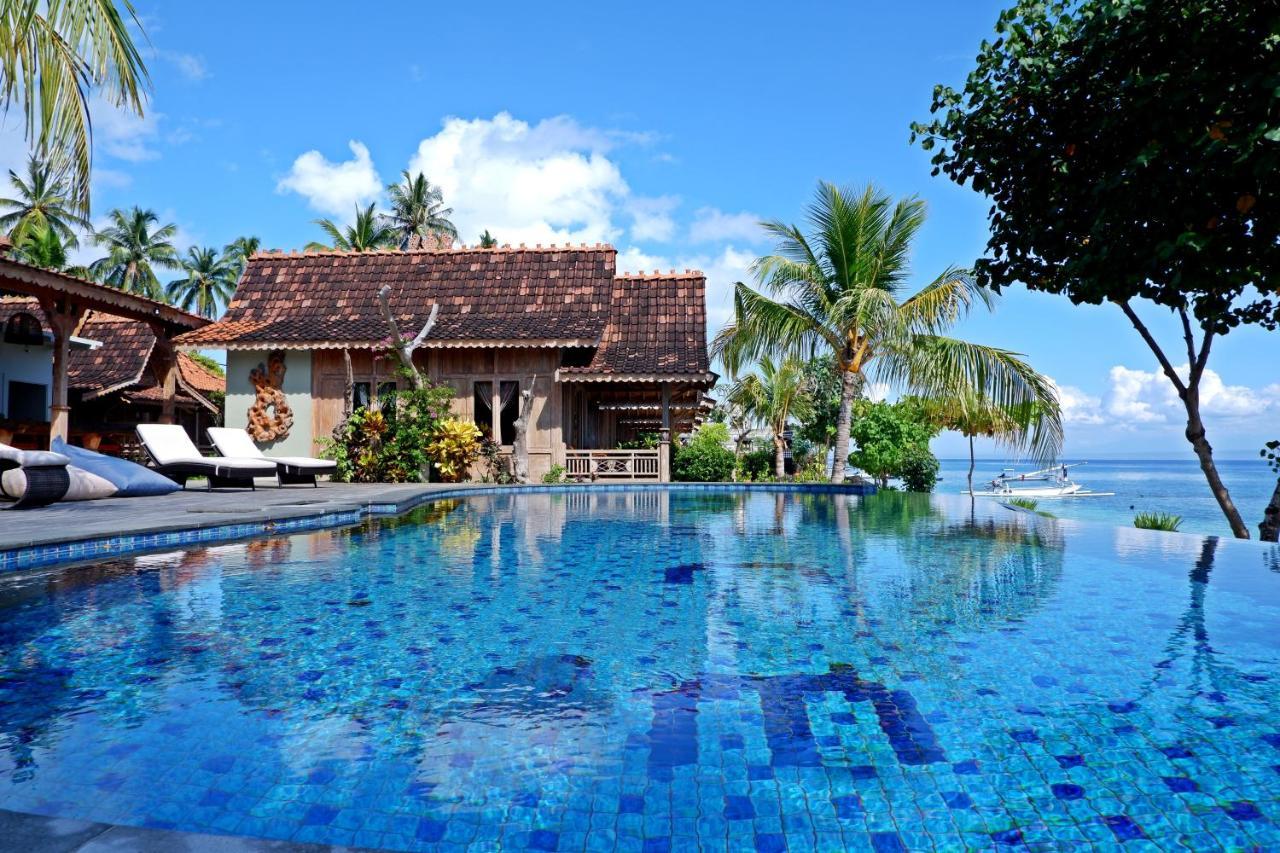 होटल Blue Harbor Beachfront & Resto