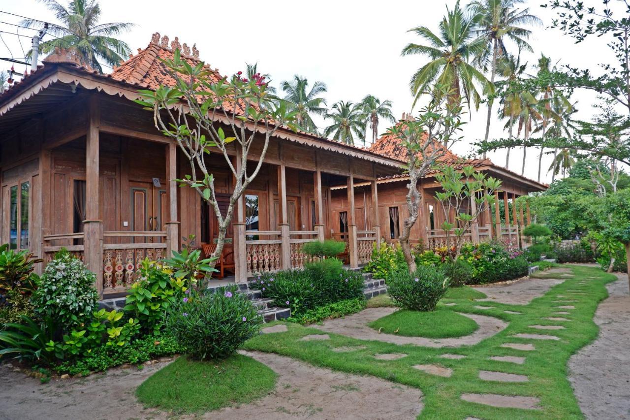 Blue Harbor Beachfront & Resto 4* Ped
